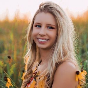 Meet your Posher, Paige